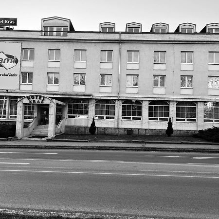 Hotel Kras Rožňava Kültér fotó