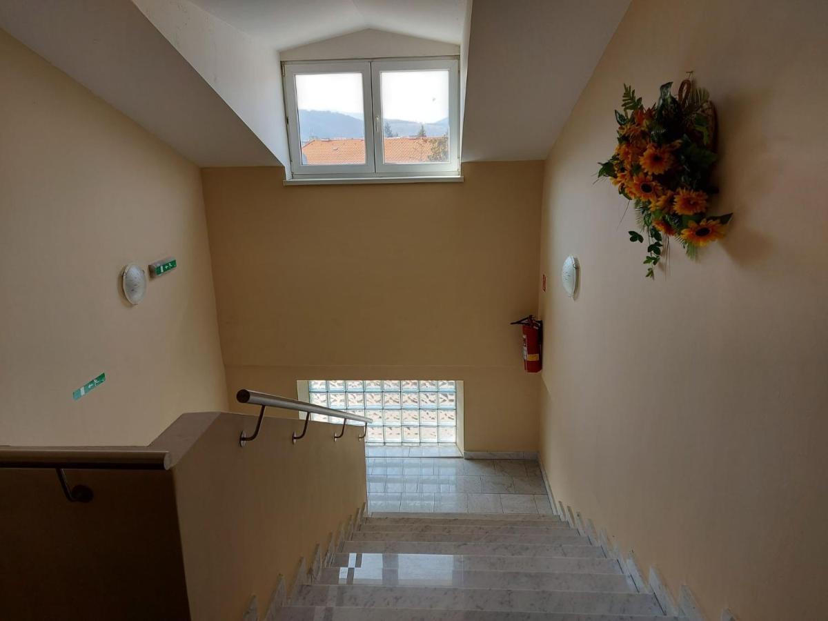 Hotel Kras Rožňava Kültér fotó