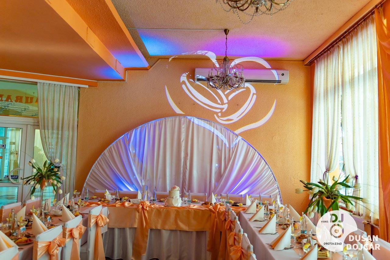 Hotel Kras Rožňava Kültér fotó