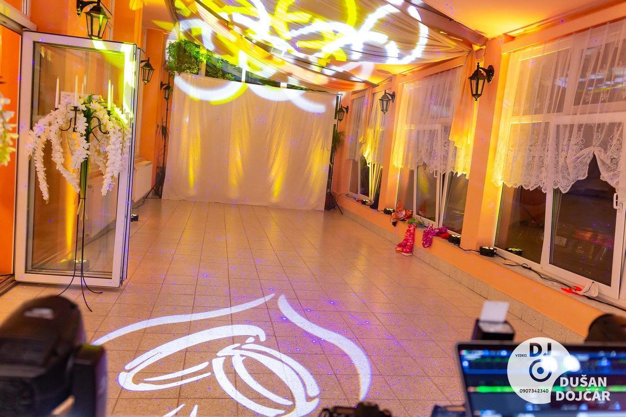Hotel Kras Rožňava Kültér fotó