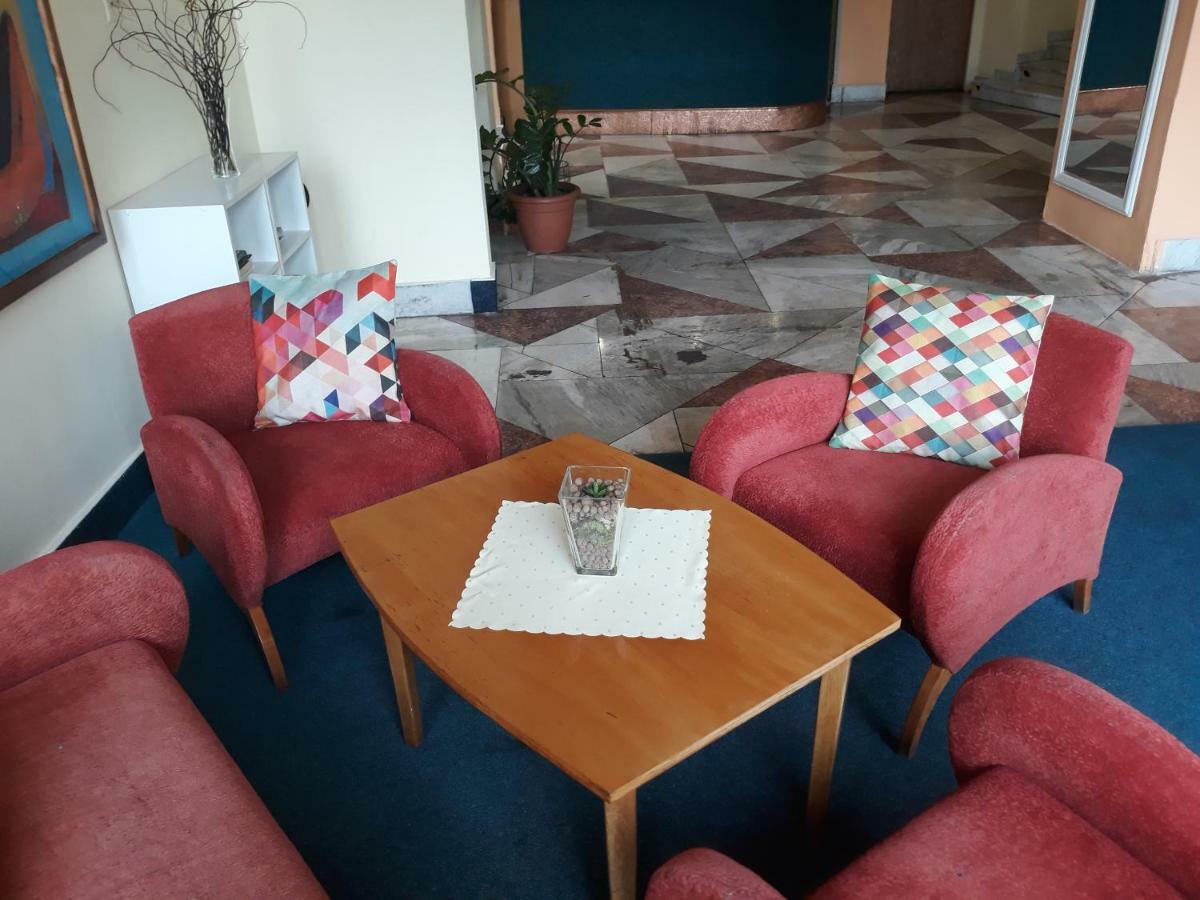 Hotel Kras Rožňava Kültér fotó